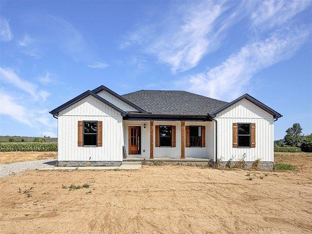 House for sale in Sharon Grove, Kentucky