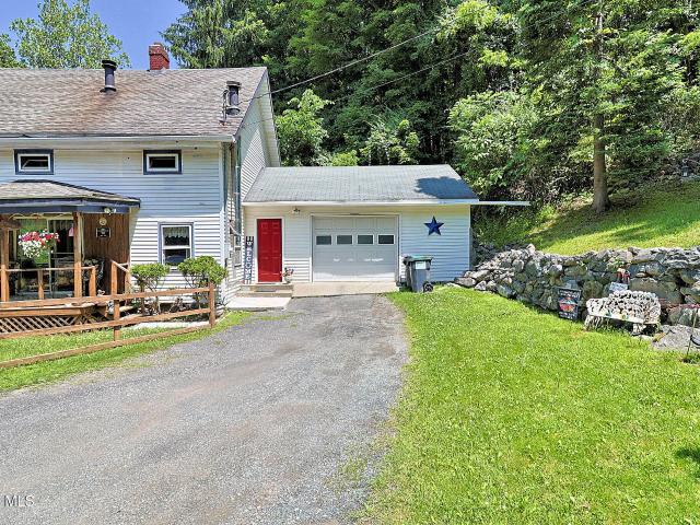 House for sale in Cropseyville, New York