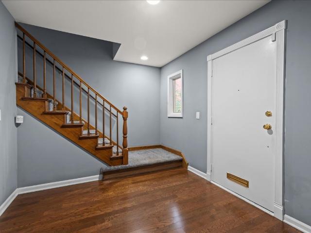Townhouse for sale in Highland Park, Lake County