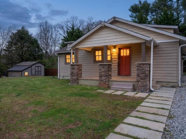 House for sale in Campobello, South Carolina