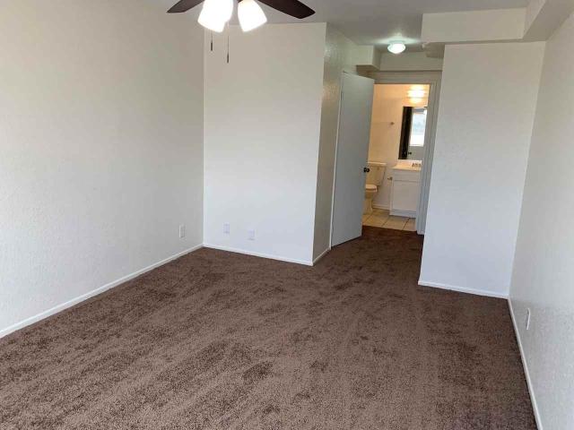 Apartment for rent in Canoga Park, California