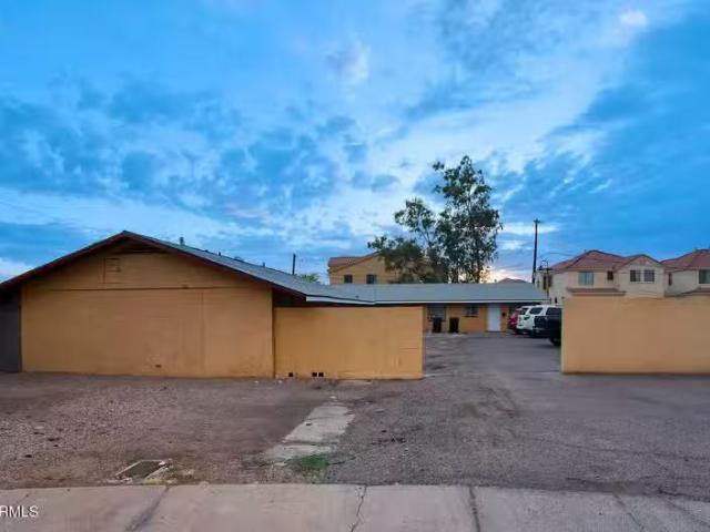 House for sale in Tempe