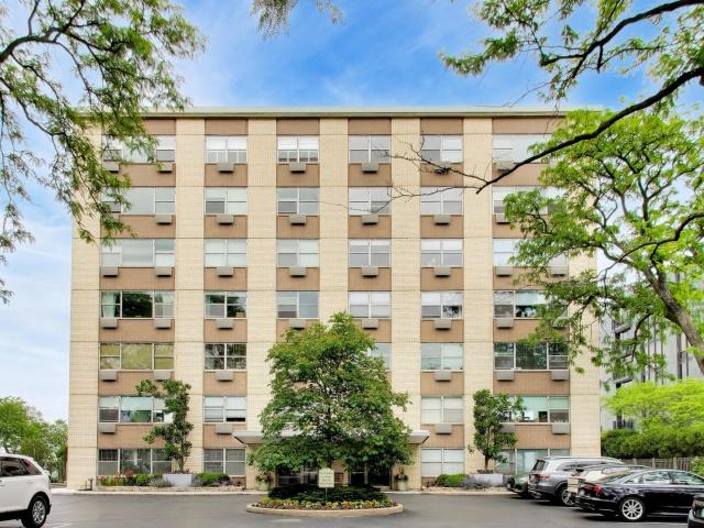Condo for sale in Wilmette, Illinois
