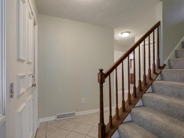 House for sale in Jonathan, Chaska