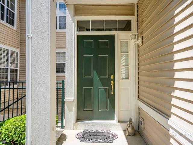 Townhouse for sale in Round Lake, Illinois
