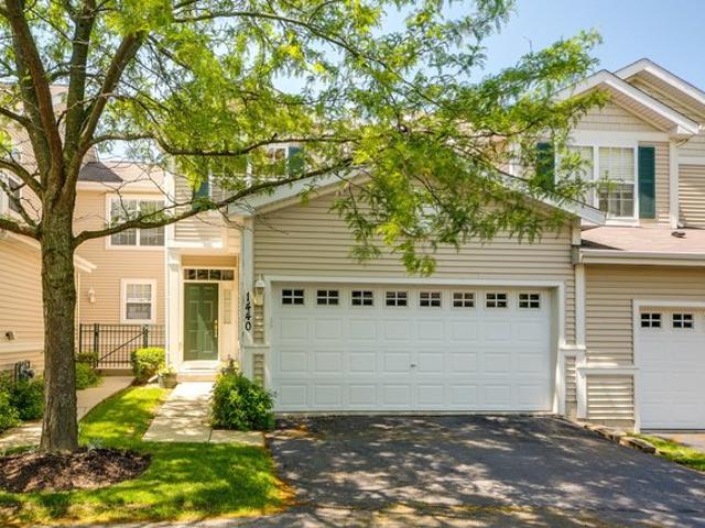 Townhouse for sale in Round Lake, Illinois