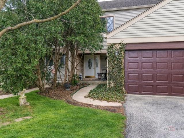 Townhouse for sale in Deerfield, Illinois