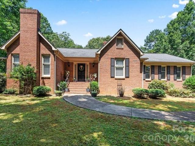 House for sale in Mecklenburg, North Carolina