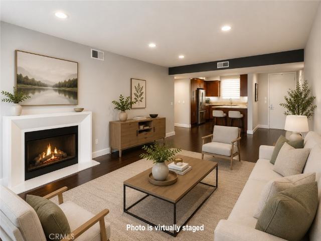 Condo for sale in Sherman Oaks Neighborhood Council District, Canoga Park