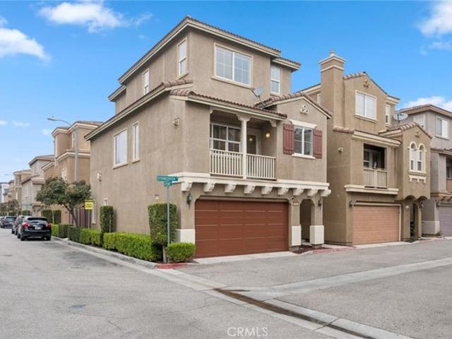 Townhouse for sale in Gardena, California