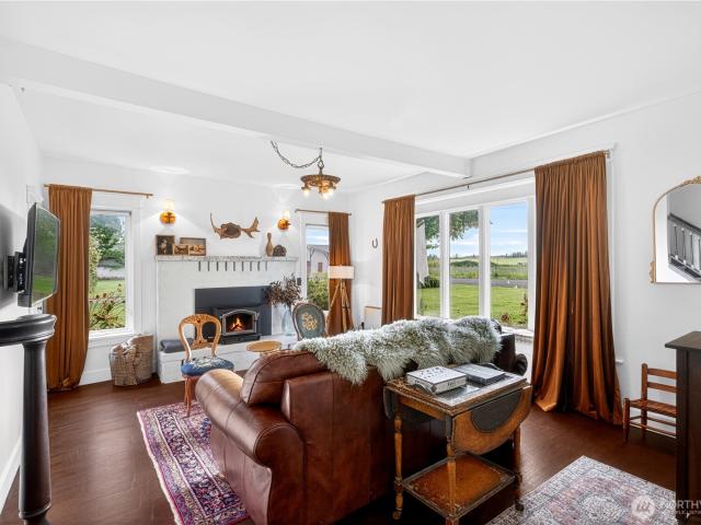 House for sale in Washington
