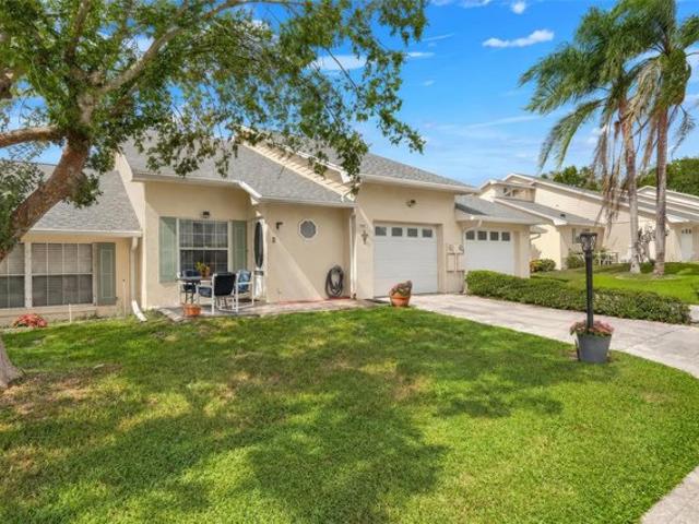 Townhouse for sale in Clermont, Lake County