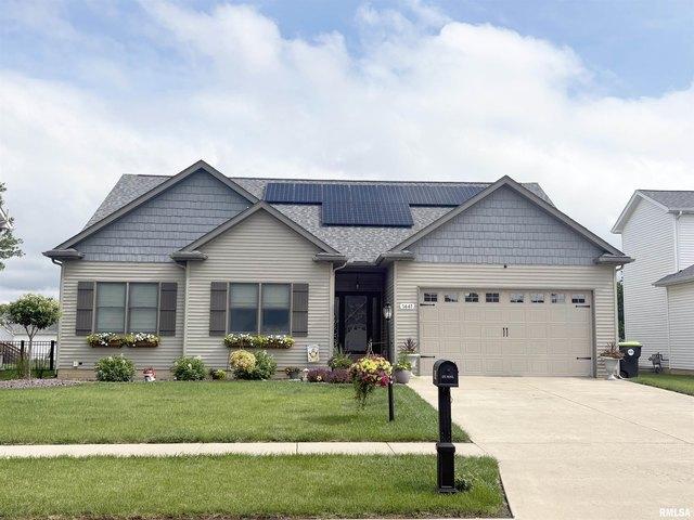 House for sale in Washington, Illinois