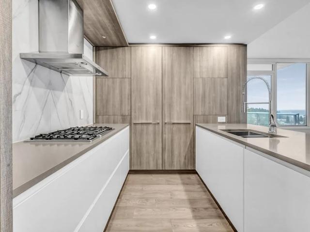 Apartment for rent in Uptown, White Rock