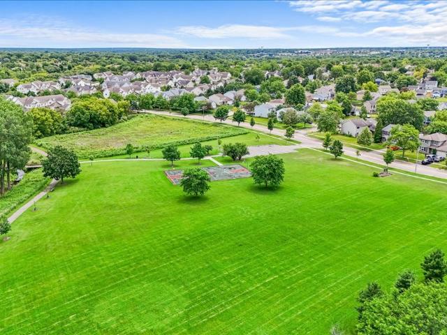 House for sale in Mchenry, Illinois