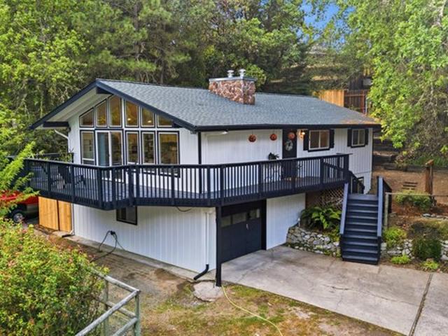 House for sale in Oregonia
