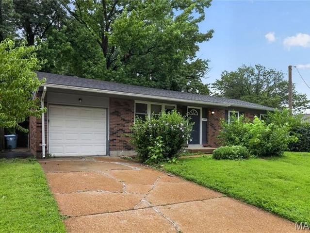 House for sale in Hazelwood, Missouri