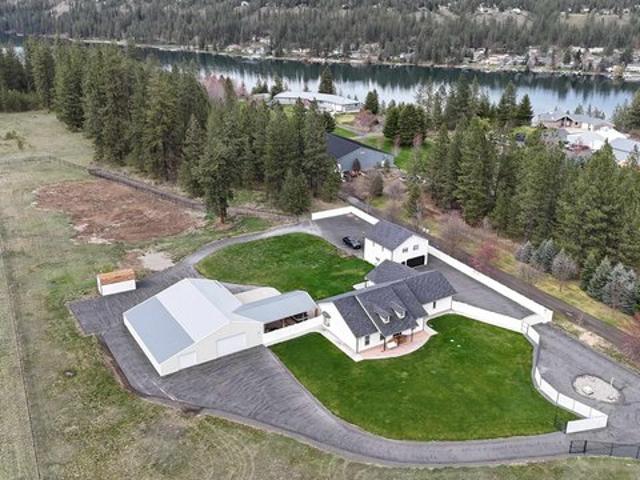 House for sale in Nine Mile Falls, Washington