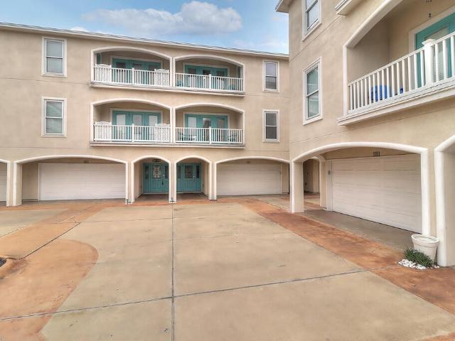Townhouse for sale in Corpus Christi