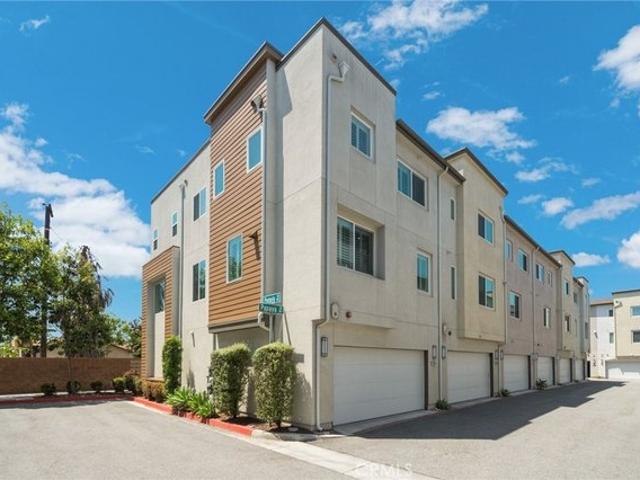 Townhouse for sale in Gardena, California