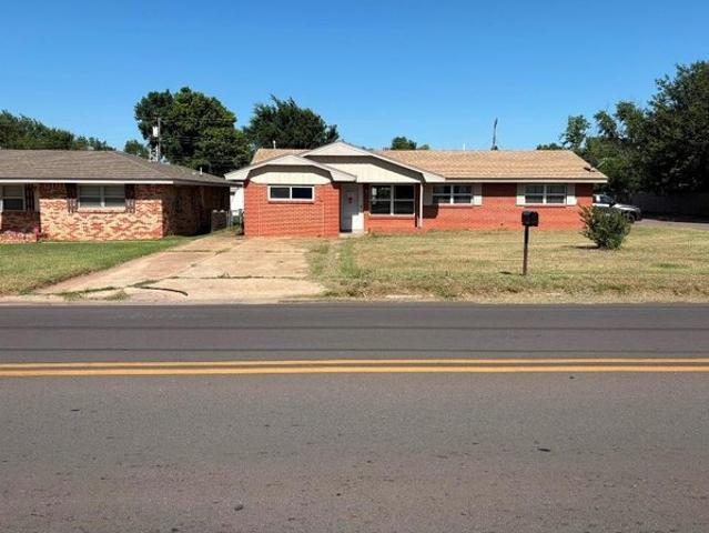 House for sale in Woodward, Woodward County