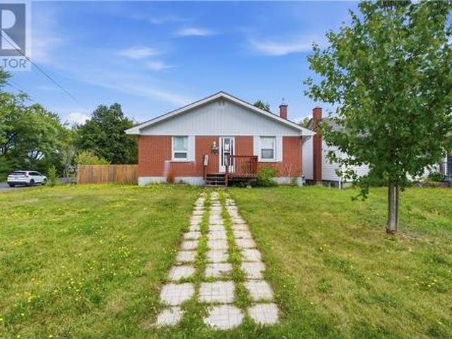 House for sale in Wanup, Ontario