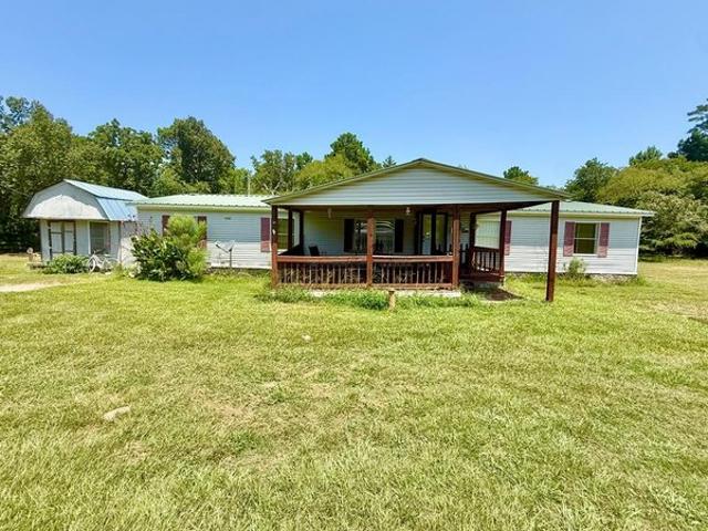 House for sale in Elkhart, Texas