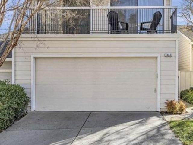 Townhouse for sale in Walnut Creek, California