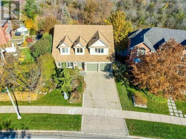 House for sale in Oakville, Ontario