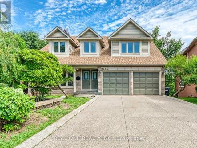 House for sale in Oakville, Ontario