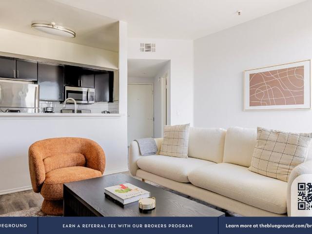 Apartment for rent in Canoga Park, California
