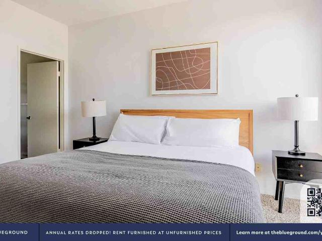 Apartment for rent in Canoga Park, California