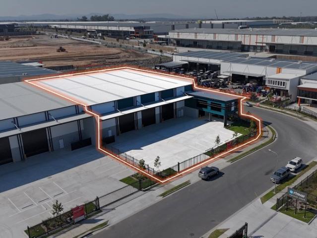 Warehouse for rent in Toombul, Queensland