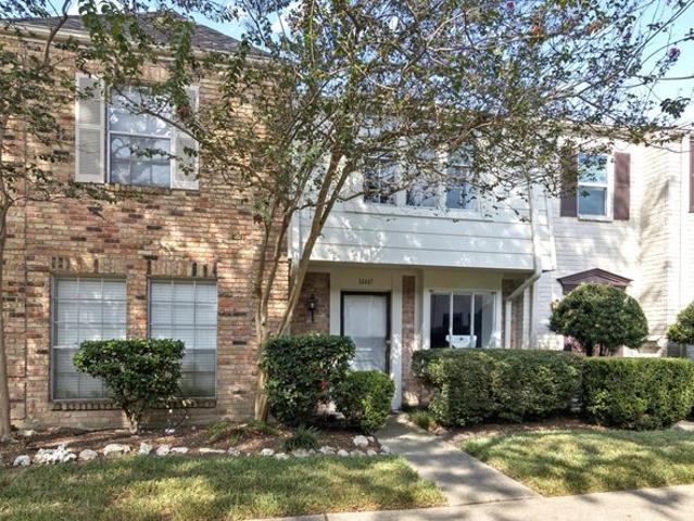 Townhouse for sale in Memorial Club Townhouses, Houston