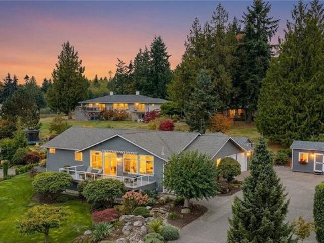 House for sale in Gibraltar, Anacortes