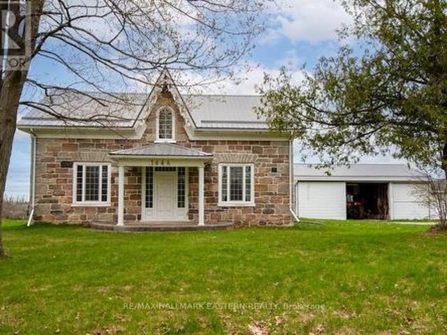 Farm for sale in Selwyn, Ontario