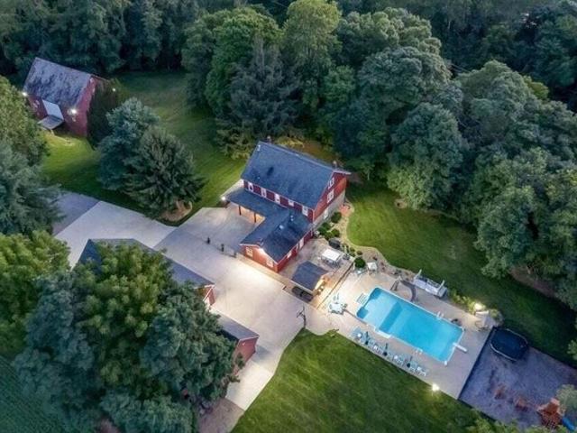 House for sale in Heath, Ohio
