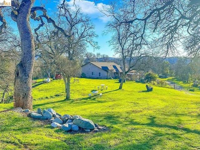 House for sale in Jamestown, California