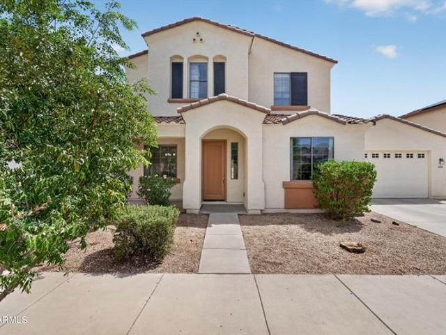 House for sale in Surprise, Arizona
