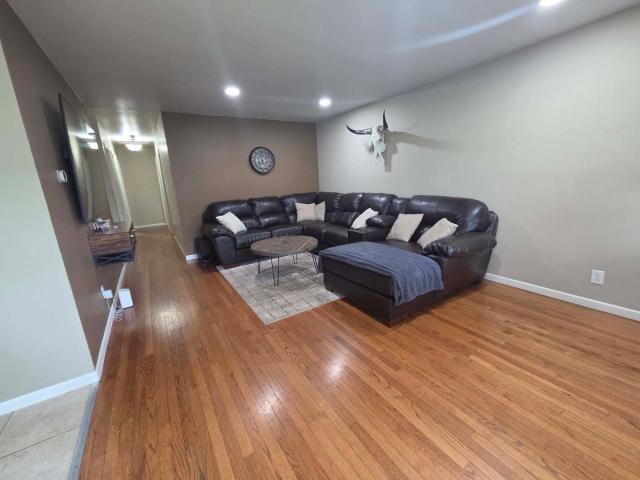 House for sale in Gaslight Village, Morris