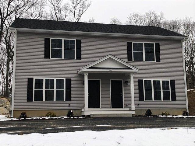 Townhouse for sale in Lincoln, Providence County