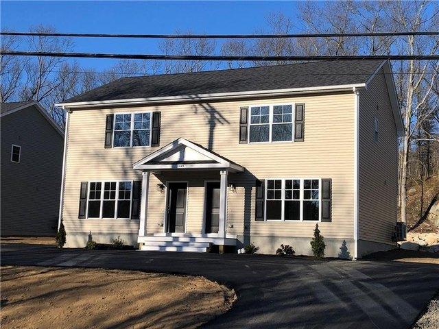 Townhouse for sale in Lincoln, Rhode Island