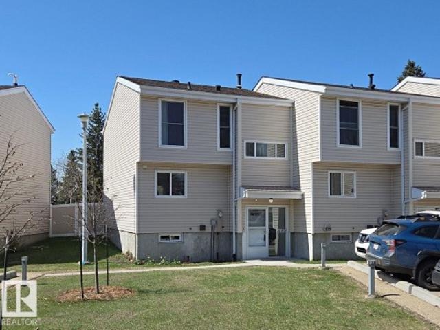 Townhouse for sale in Wedgewood, Alberta