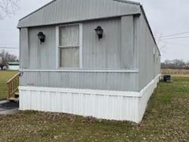 House for sale in Commercial Point, Ohio