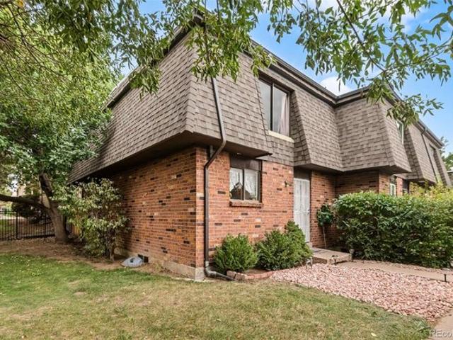 Townhouse for sale in Aurora, Colorado