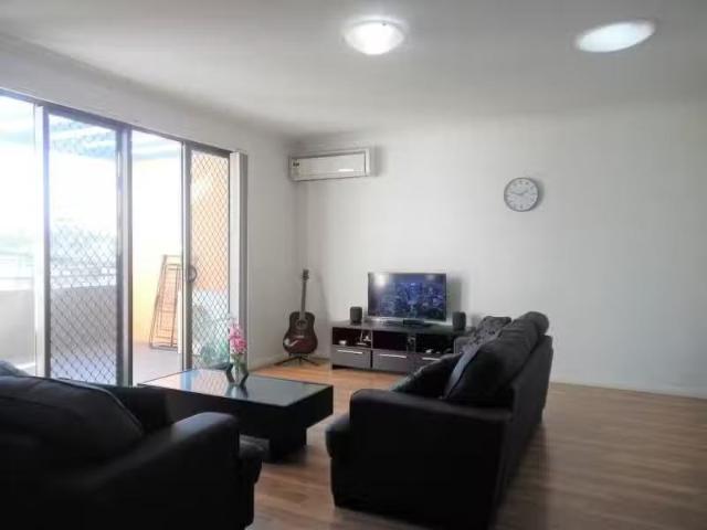 Apartment for rent in Toongabbie