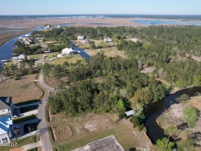 Land for sale in Diamondhead, Mississippi
