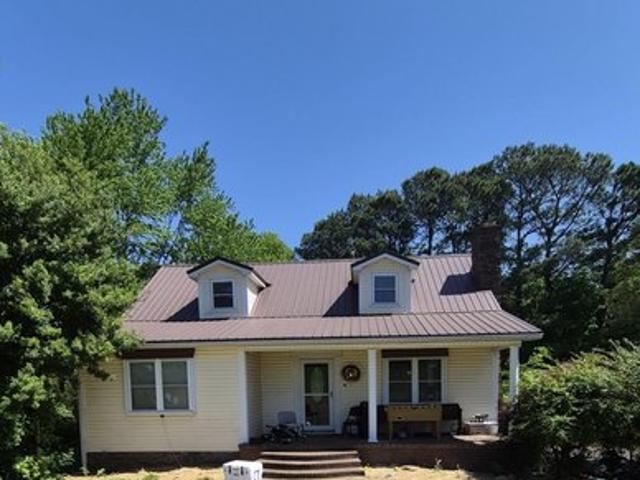 House for sale in Mayfield, Kentucky