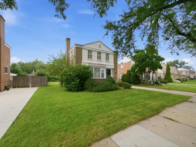 House for sale in Westchester, Illinois