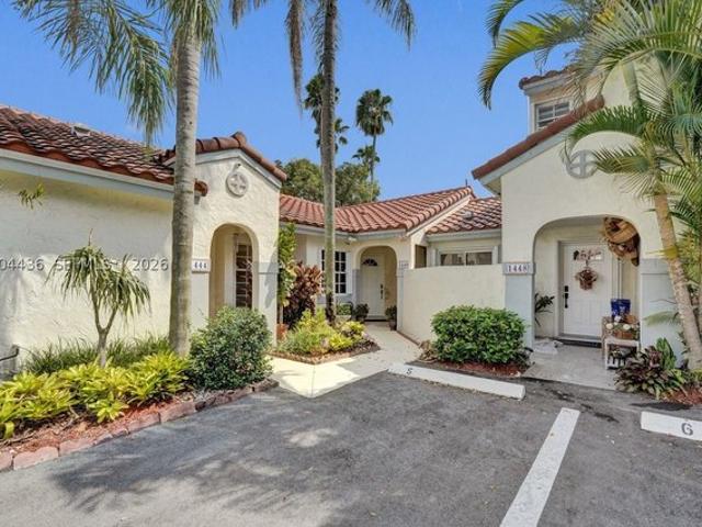 House for sale in Village Homes, Weston
